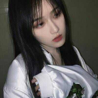 濑田宗次郎（身份：十刃最强、“天剑”、微笑的修罗） - 综艺未删减在线观看 - 小程序观影